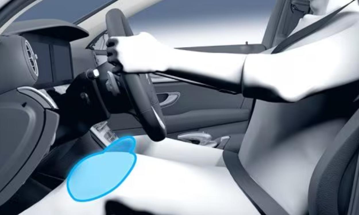 Mercedes benz gla class knee bag