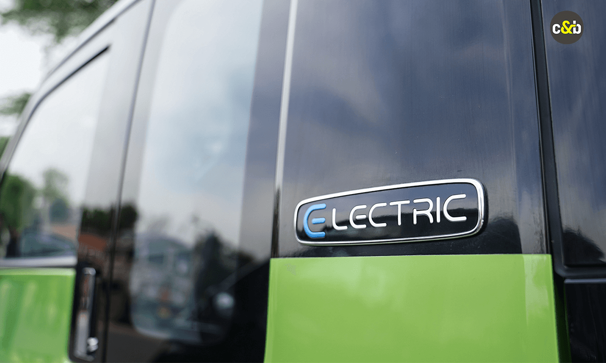 Mg Comet Electric Badge