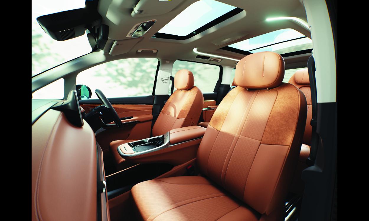 Mg M9 comfort and spacious front seats