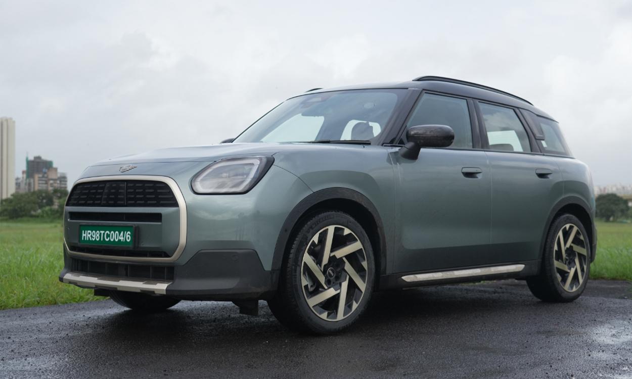 Mini Countryman Grille And Wheel