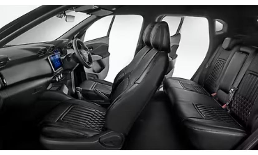 Nissan Magnite Interior Front Row Seats 2