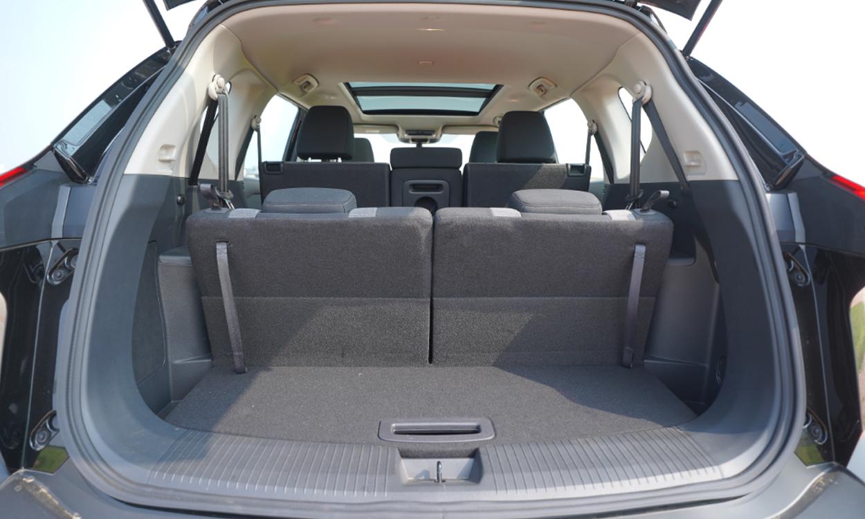 Nissan Xtrail Bootspace