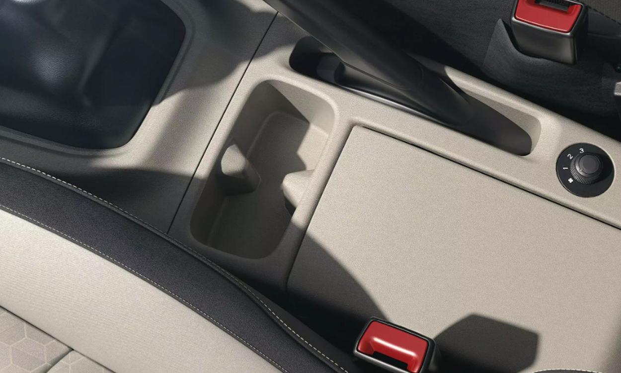 2025 Renault Triber Holders