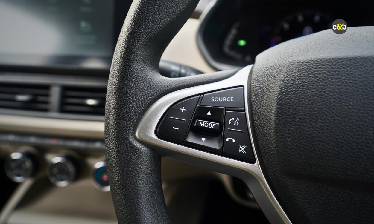 2025 Renault Triber Mounted Audio