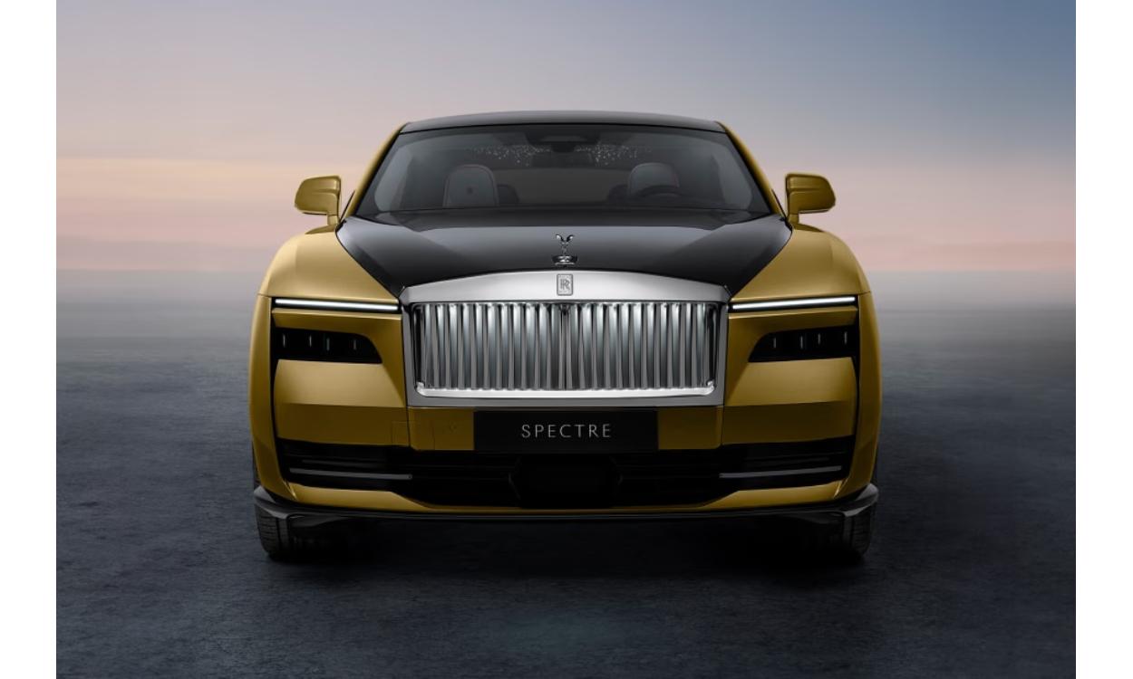 Rolls Royce Spectre Front View