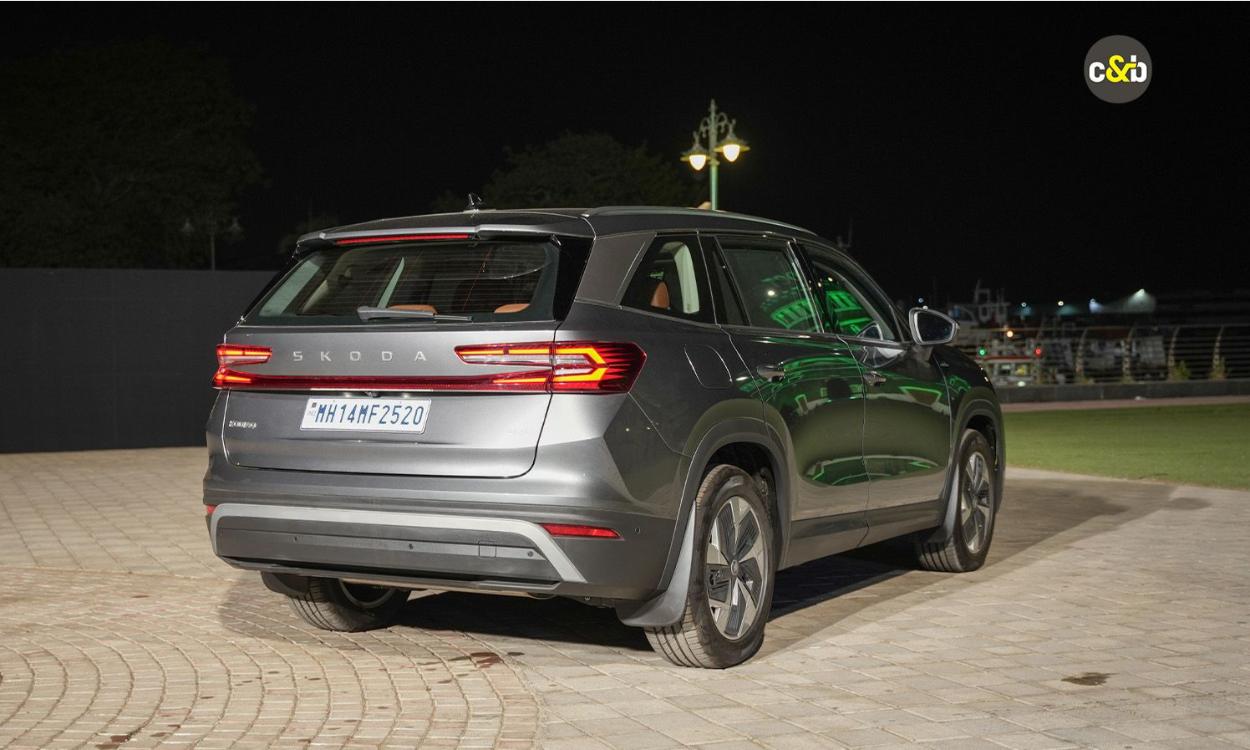 Skoda Kodiaq Left siderear view