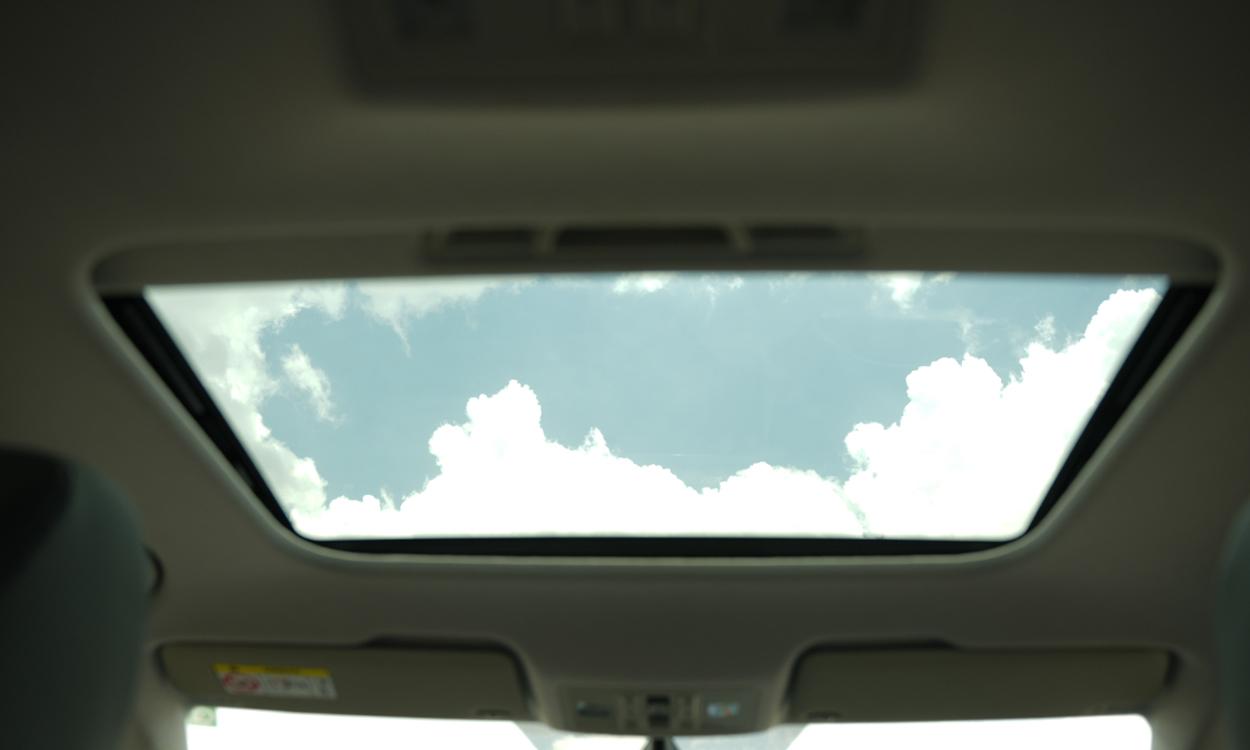 Skoda kylaq Sunroof