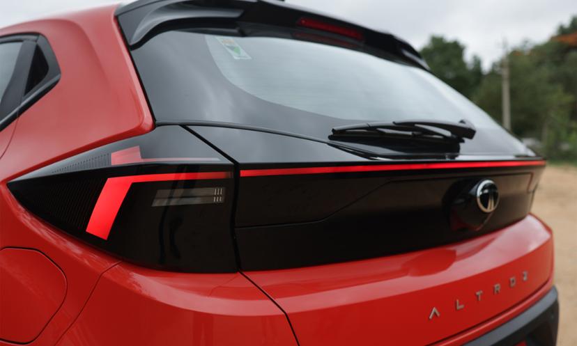 Tata Altroz Facelift Taillight