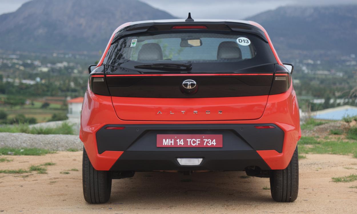 Tata Altroz Facelift Rear view