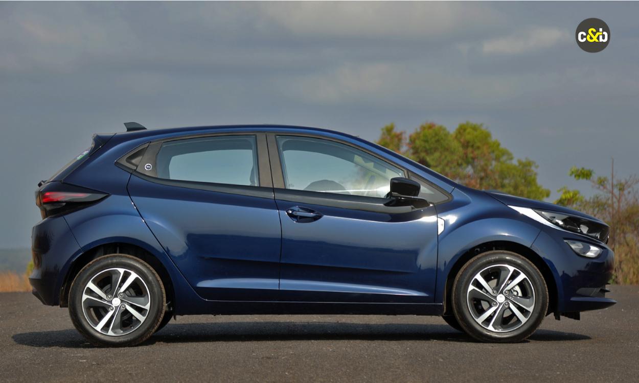Tata Altroz Sideview