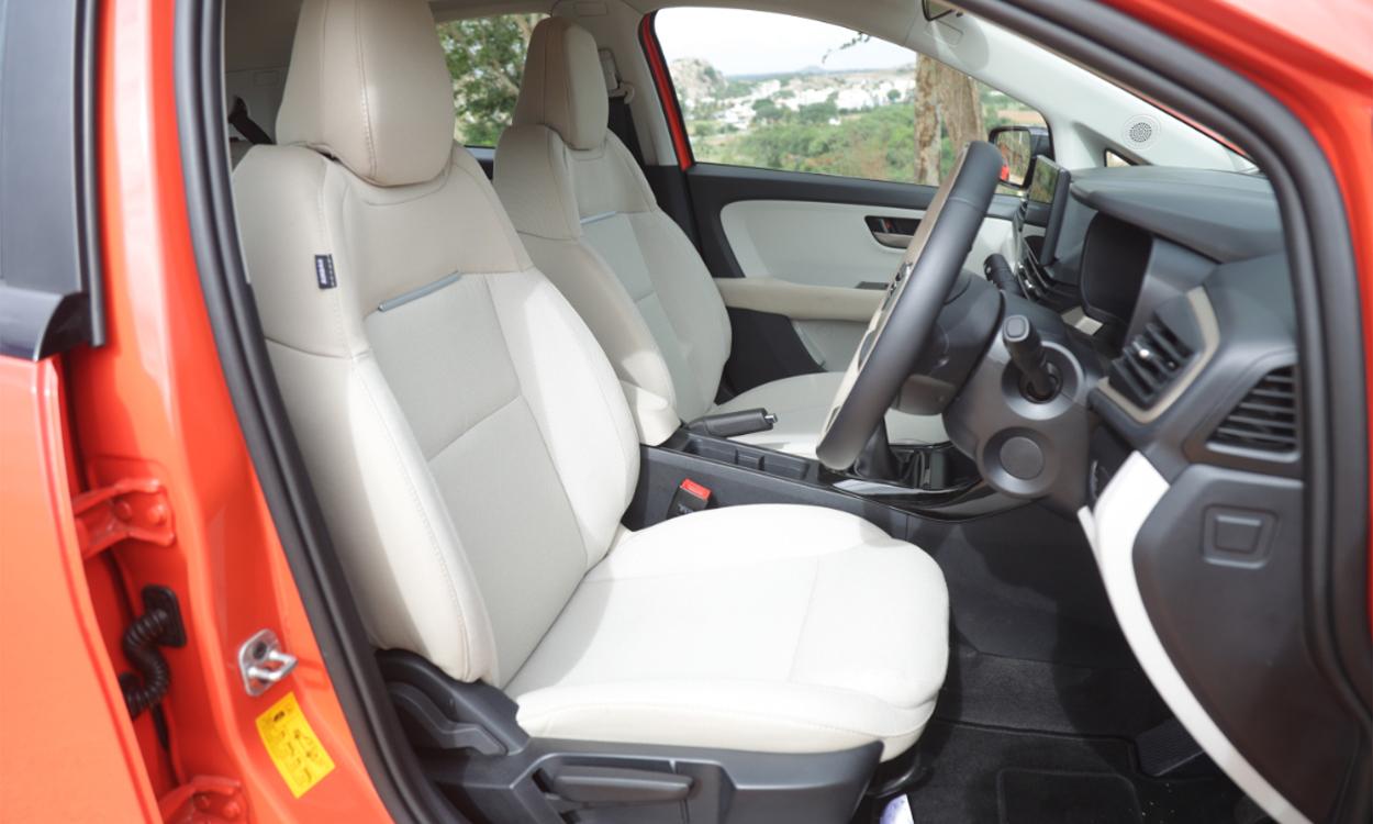 Tata Altroz Facelift Front seats