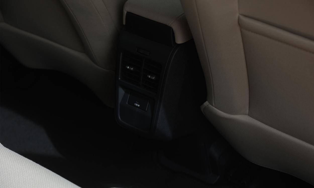 Cnb Tata Altroz Facelift Rear ac