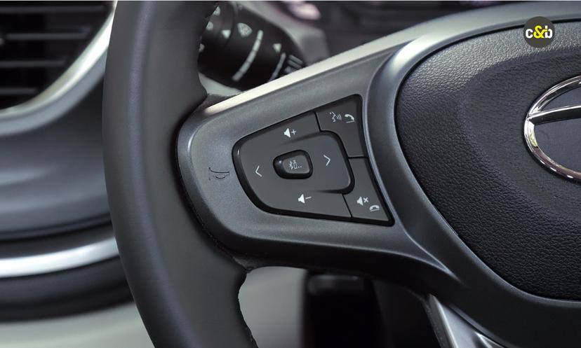 Tata Altroz Mounted Audio