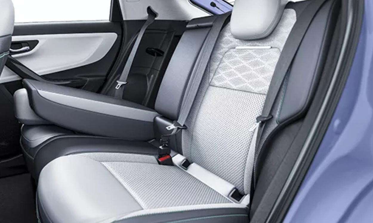 Tata curvv ev 60 40 Rear Split Seats With Centre Armrest 2