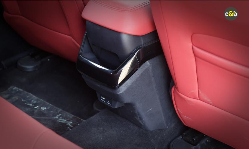 Tata Harrier Rear Holder