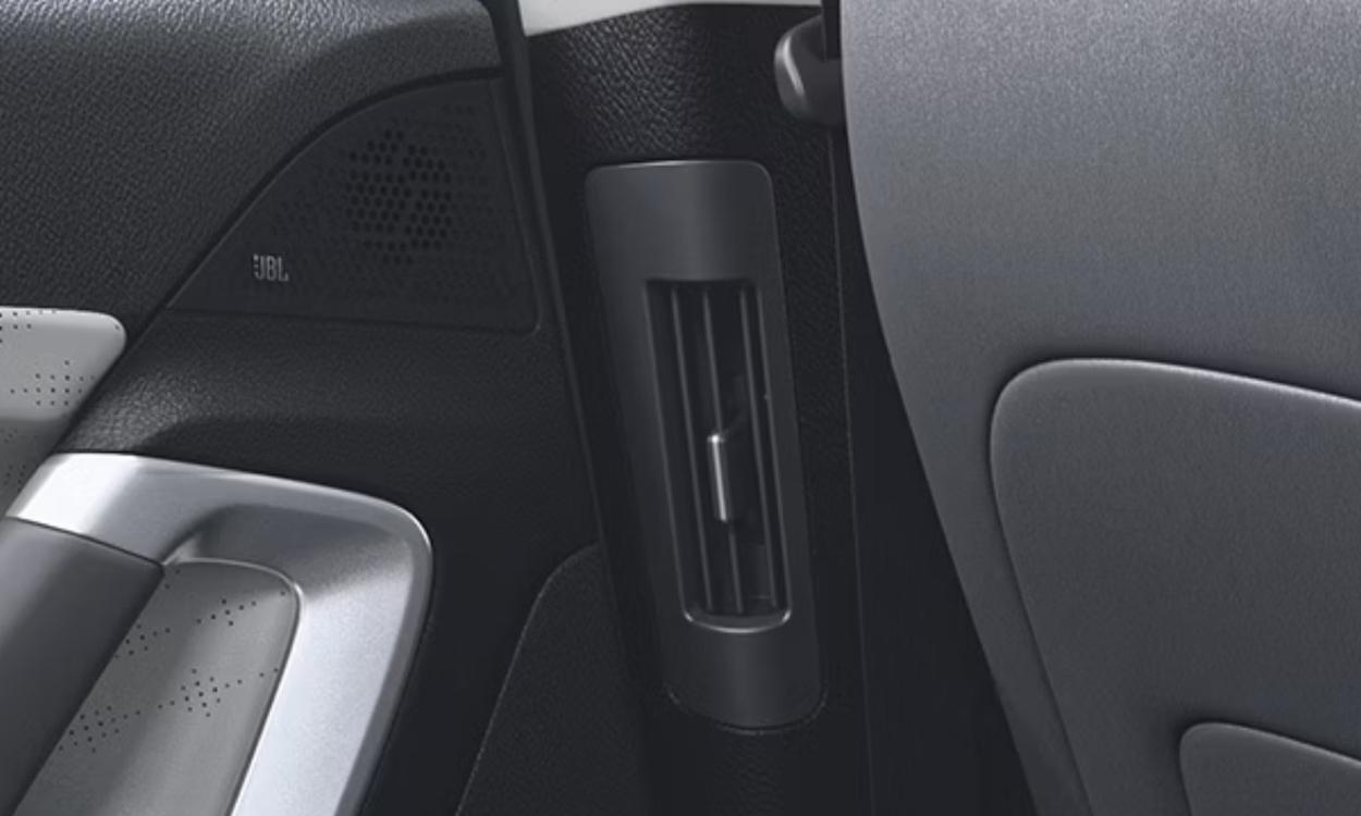 Tata Harrier EV 2nd Row Ac Vents 1