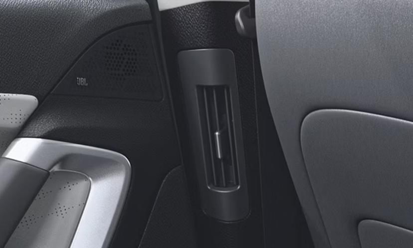 Tata Harrier EV 2nd Row Ac Vents 1