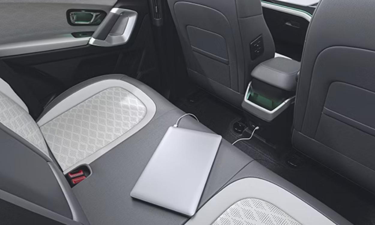 Tata Harrier Ev Eturna Rear 65w Charging Point Shot