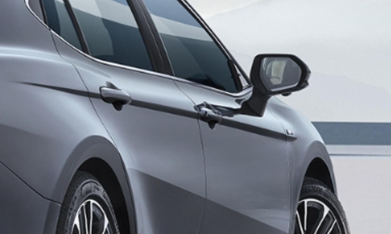 camry side look