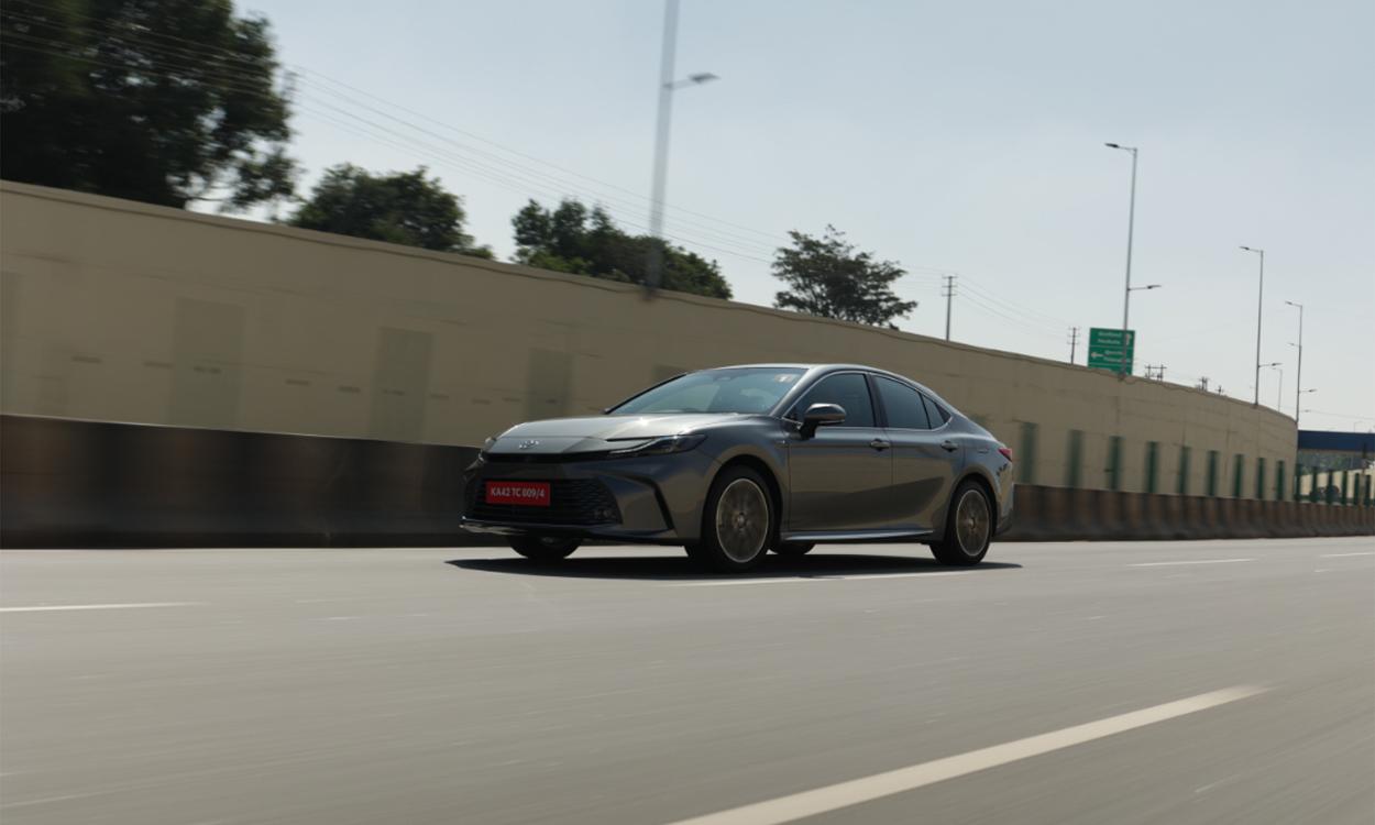 Toyota Camry Rideview 4