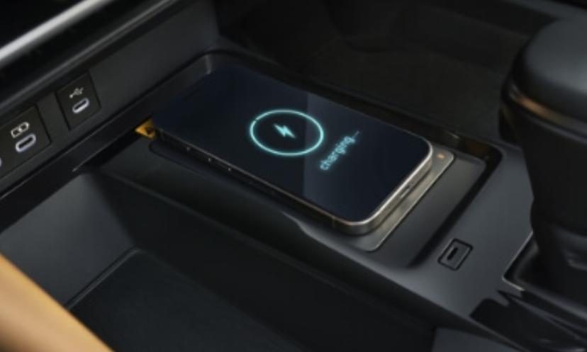 Camry Wireless Charging