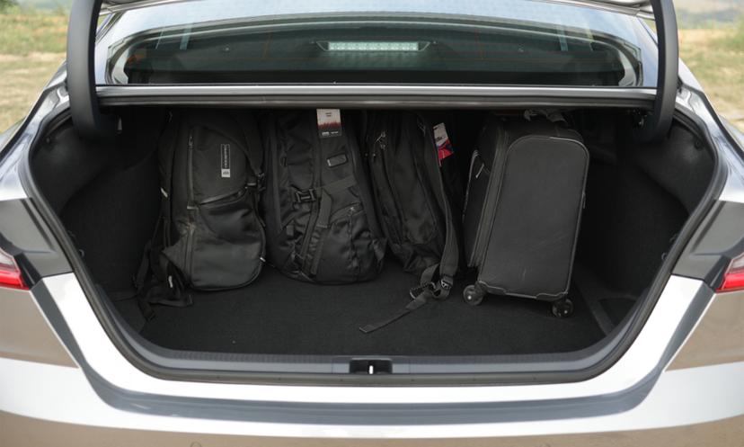 Toyota Camry Bootspace