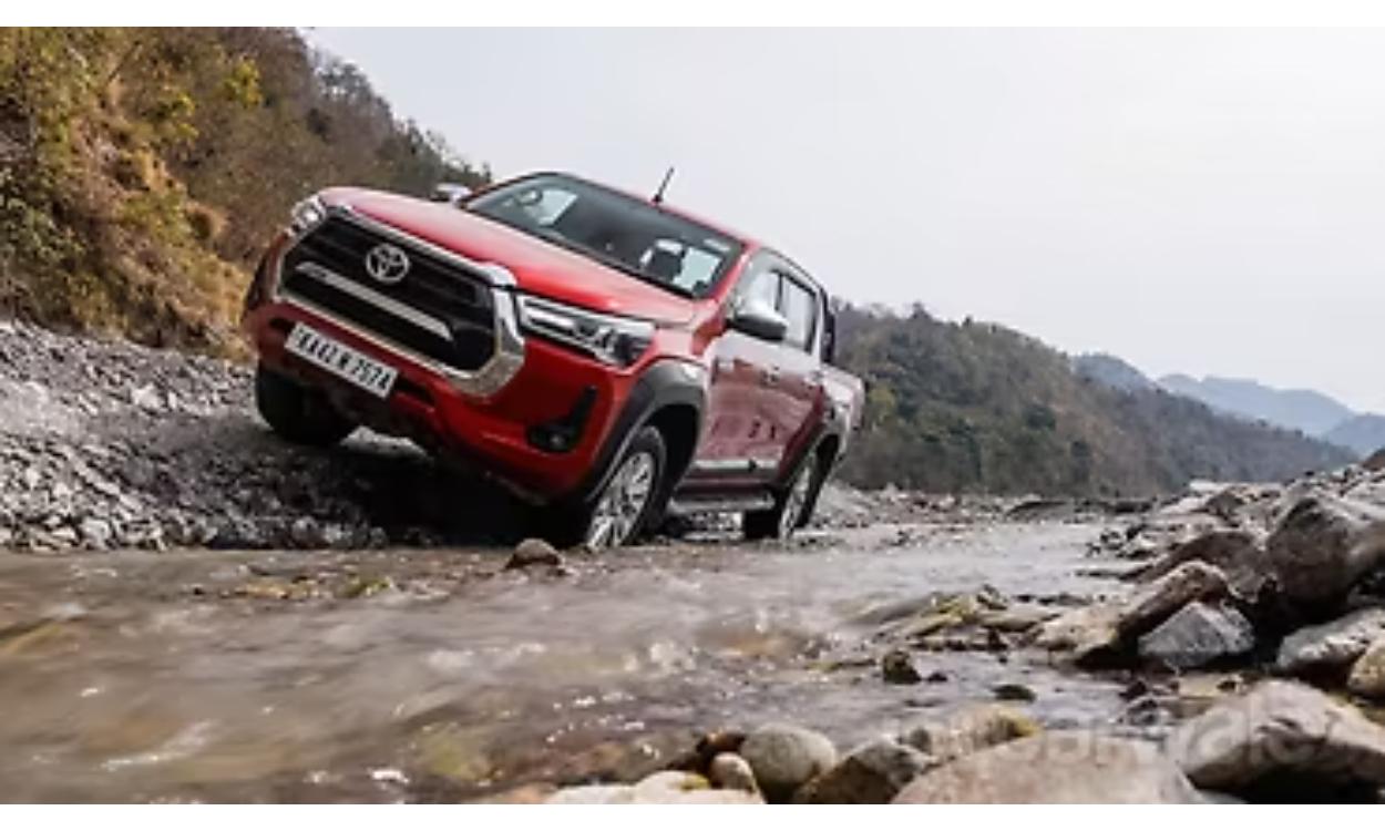 Toyota Hilux Front Three Quarter
