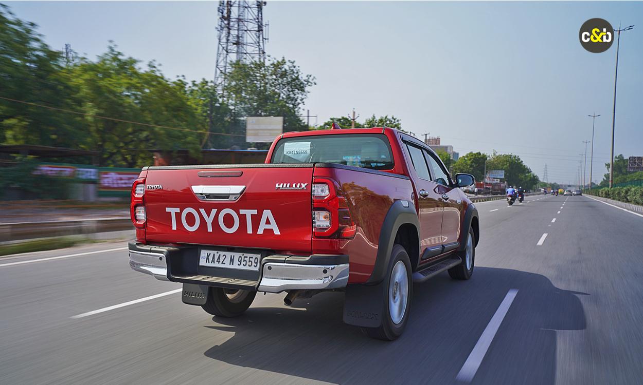 Toyota Hilux Rideview4