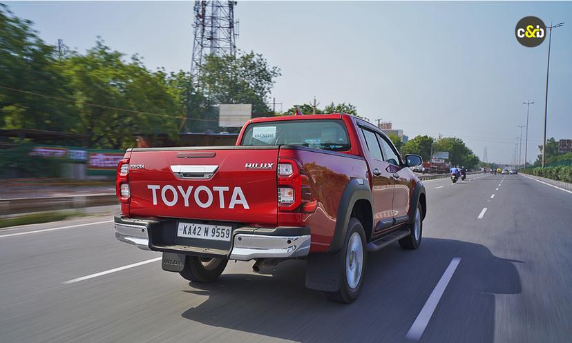 Toyota Hilux Rideview4