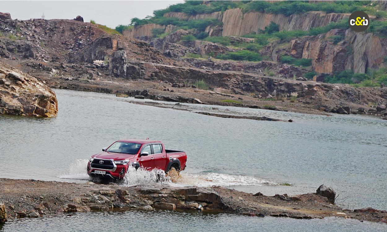 Toyota Hilux Rideview 9