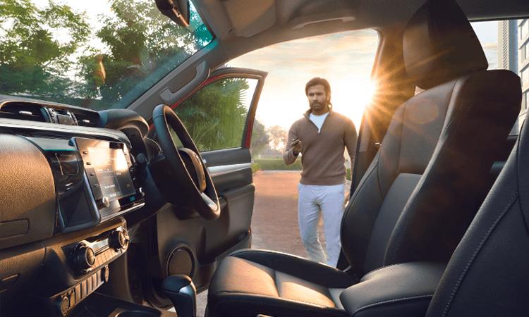 Toyota hilux front cabin