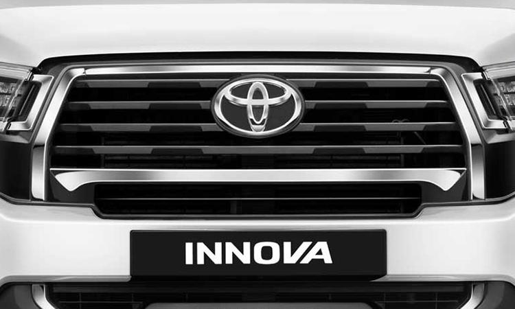 Innova Crysta Imposing Chrome Surround Piano Black Grille