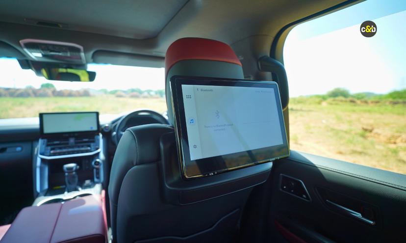 2025 Toyota Land Cruiser 300 Gr Sport Rear Display