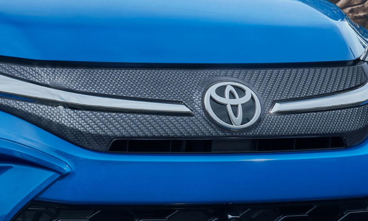 Toyota urban cruiser hyryder upper grill