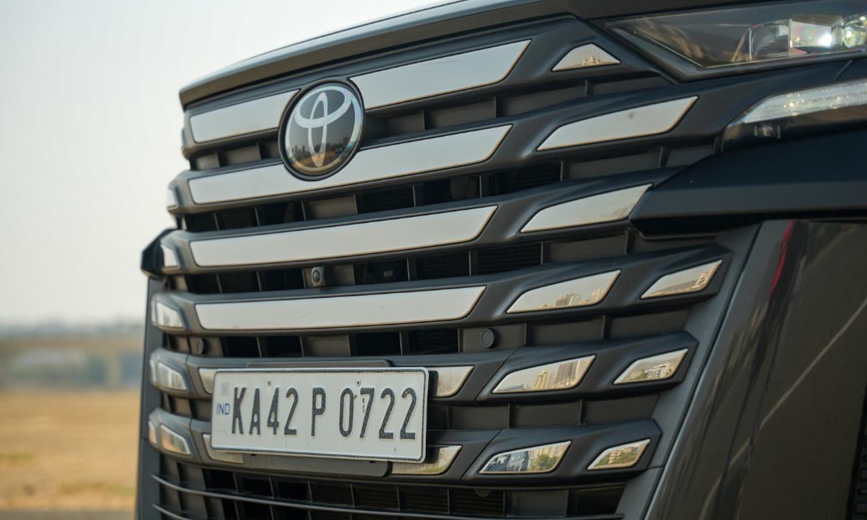Toyota vellfire Grille