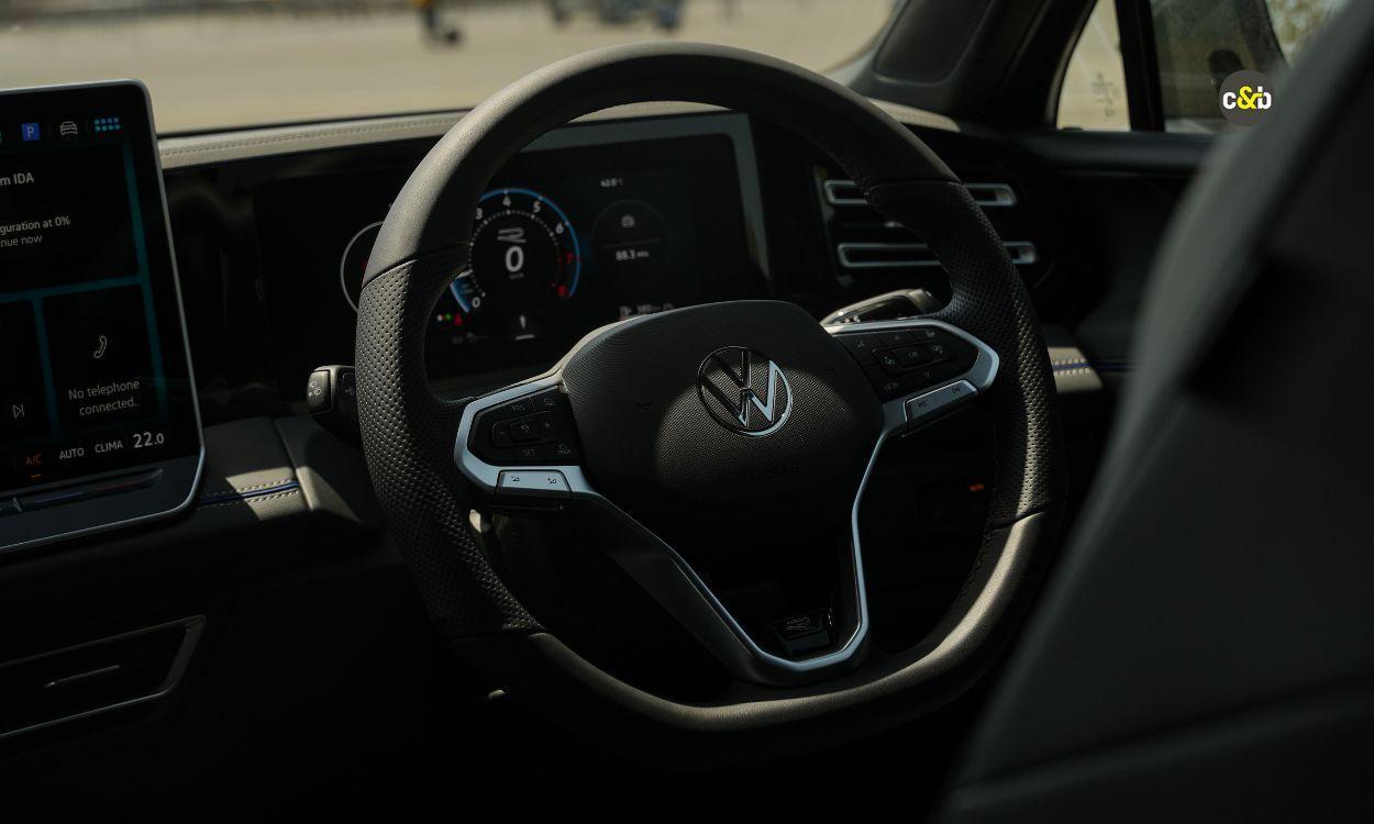 VolksWagon Tiguan Drive Image 82 B73a493e5a