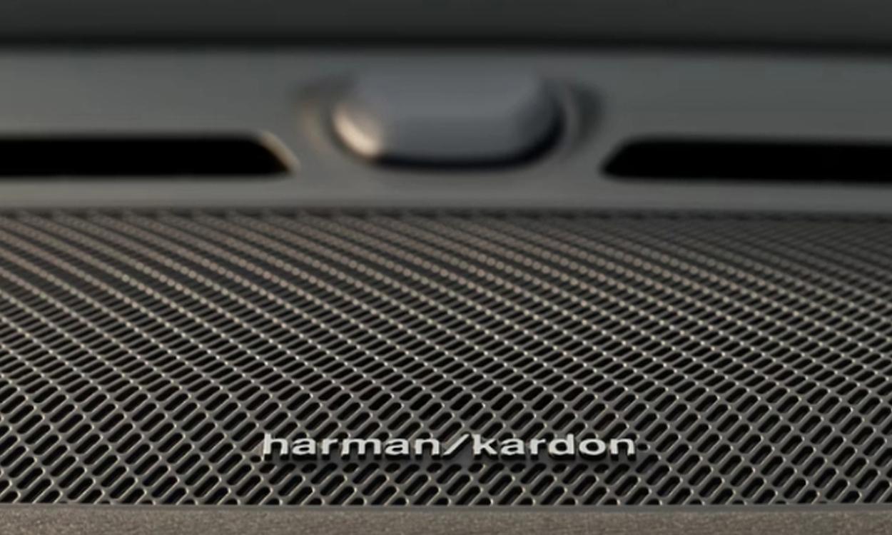 Volvo EX40 Speakers