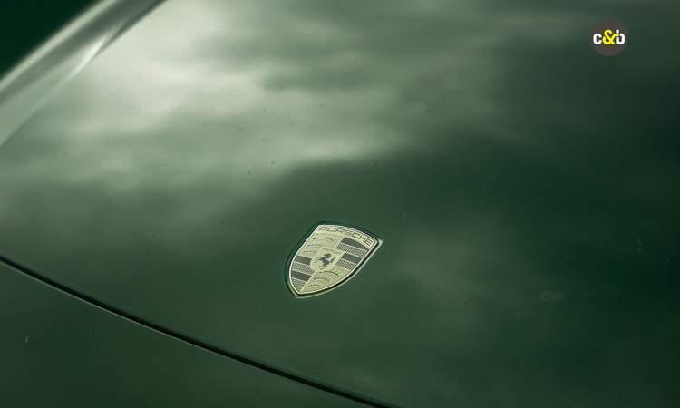 Porsche Macan Turbo Ev Logo