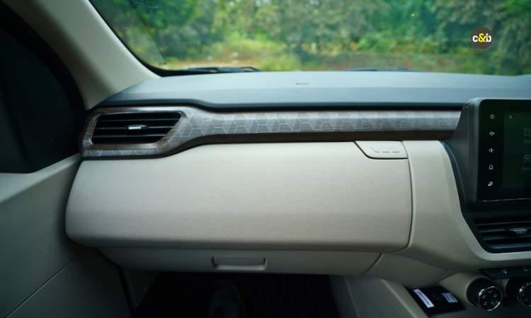 2025 Renault Triber Front Ac