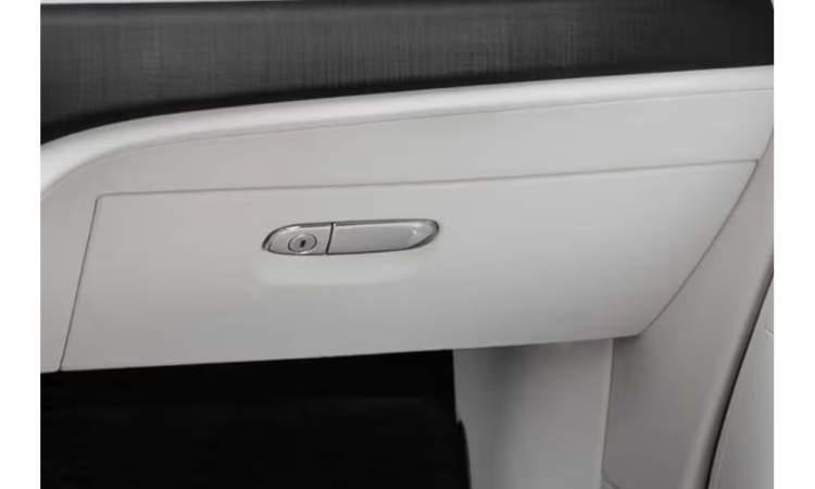 Rolls Royce Spectre Glovebox