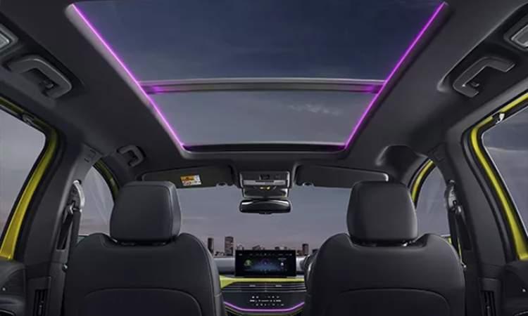 Voice-assisted Panoramic Sunroof with Mood Lighting