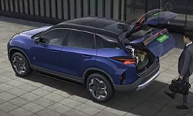 Tata Harrier EV Power Tailgate Gesture