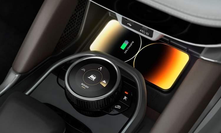 Tata safari Wirless 45w Charger