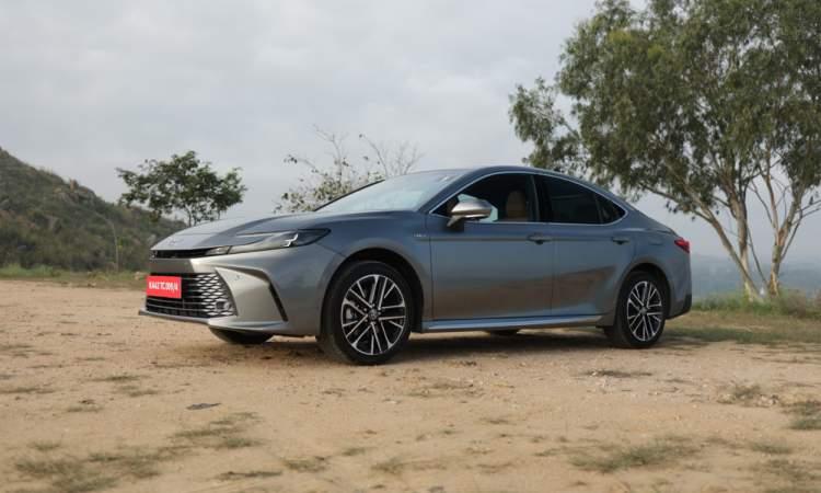 Toyota Camry Left Sideview