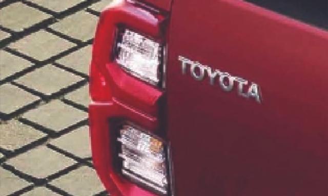 Toyota Hilux Tail Light