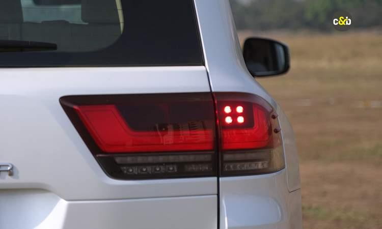 Land Cruiser 300 Taillight