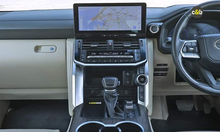 Land Cruiser 300 Central Console