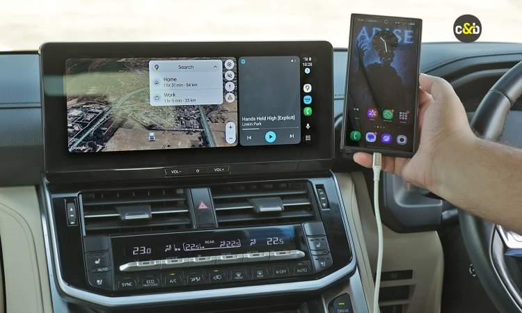 Land Cruiser 300 Display