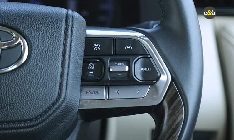 Land Cruiser 300 Mounted Audio