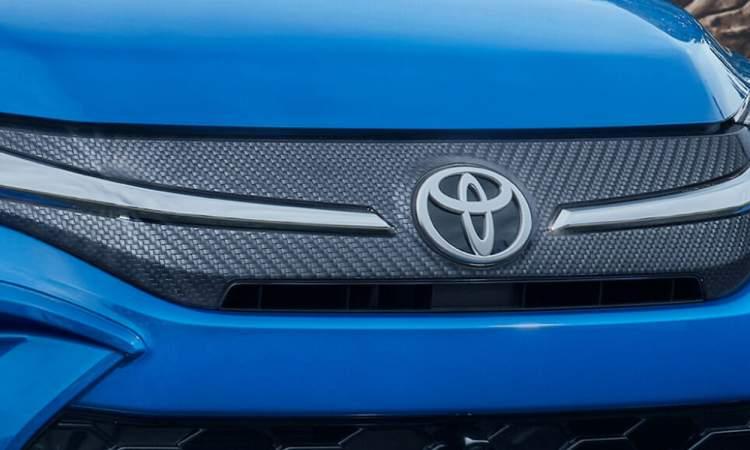 Toyota urban cruiser hyryder upper grill